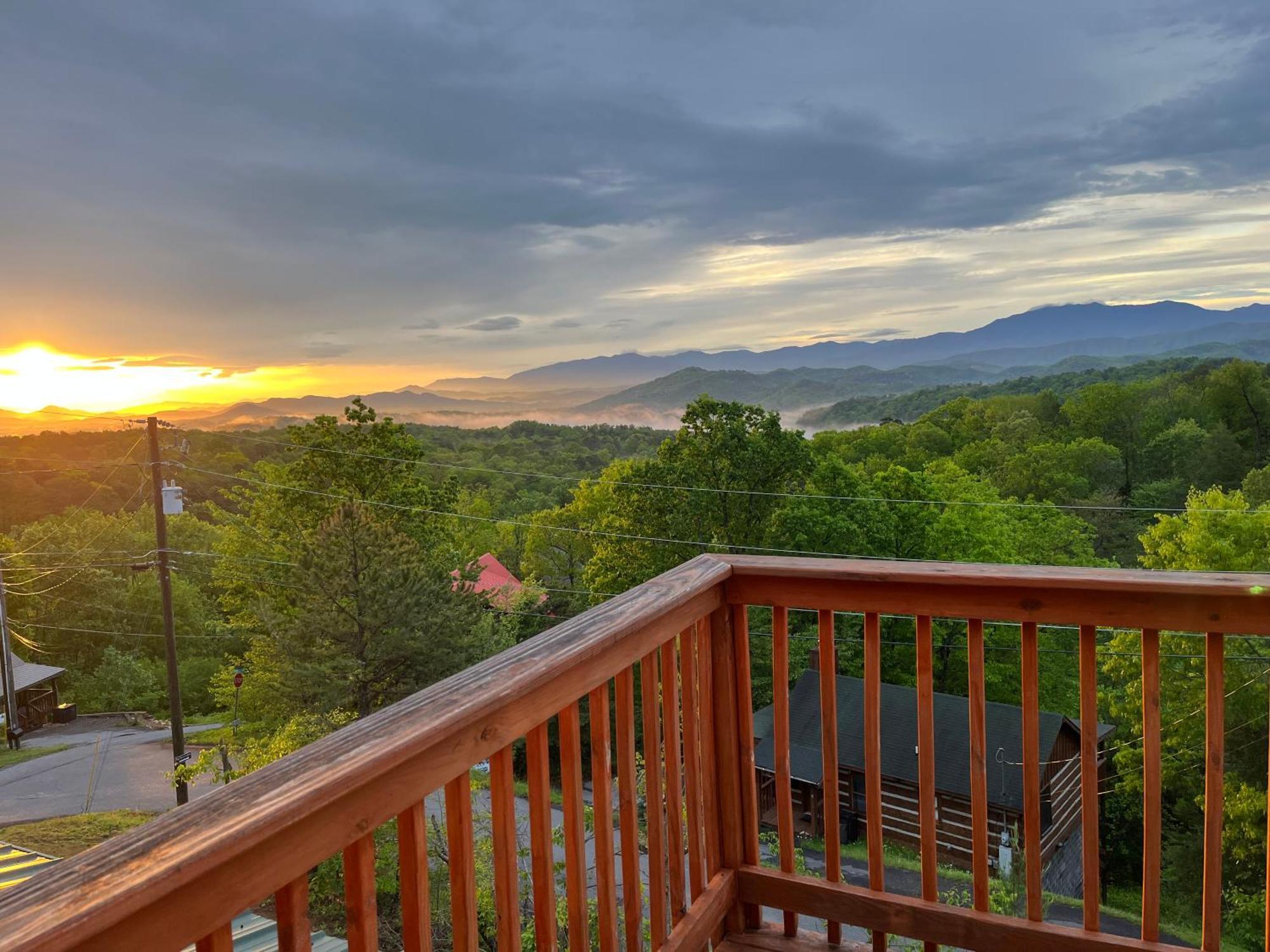 Villa A Walk In The Clouds By Eden Crest à Sevierville Extérieur photo